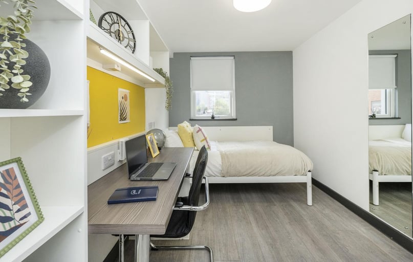 Albert Street, Newcastle Upon Tyne - Image 1